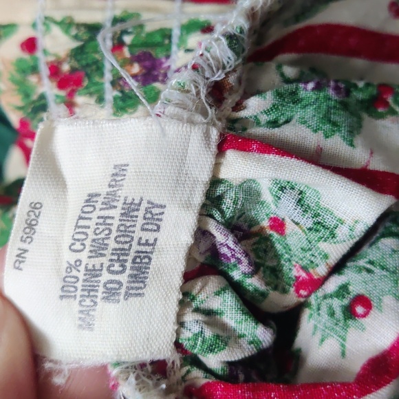 Vintage 70s Square Up Holiday Christmas Holly Berries Fruit Skirt Small🎄🍇 - Picture 10 of 13